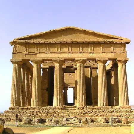 Tre Colonne - Agrigentoaffitti بيت ضيافة *